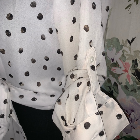 Apt. 9 | Polka Dot Long Sleeve - Picture 4 of 5